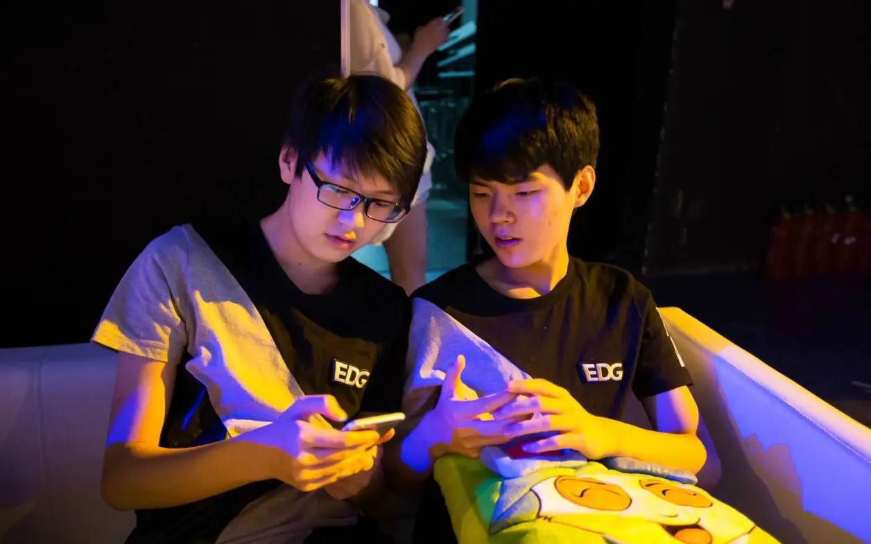 NS险胜EDG，Meiko团战一打五焦点之战八强赛，技惊四座的简单介绍