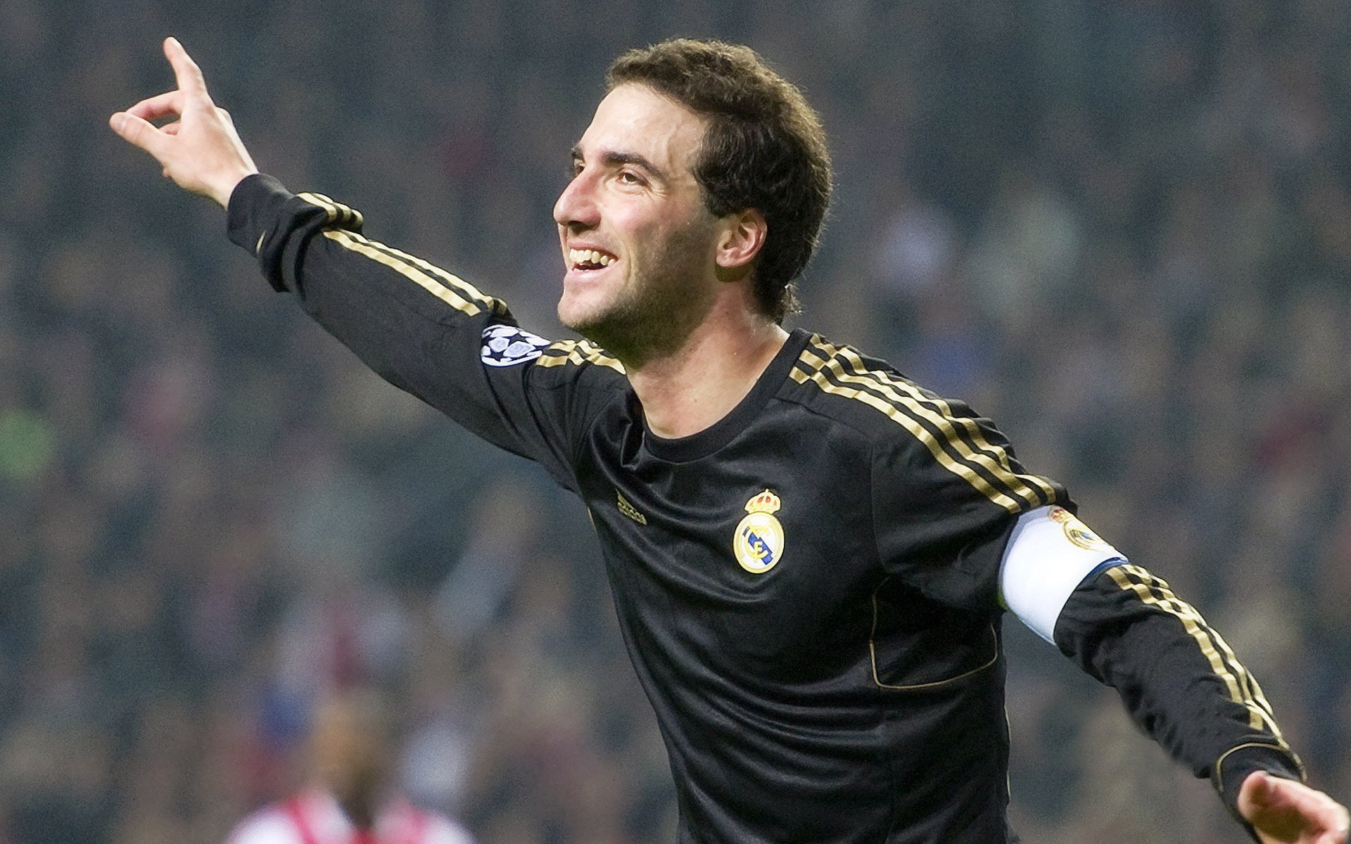 窒息感蔓延!节奏大师英格拉姆令灰熊全面压制湖人